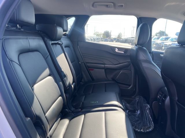 Used 2023 Ford Escape Platinum AWD/4WD image 14