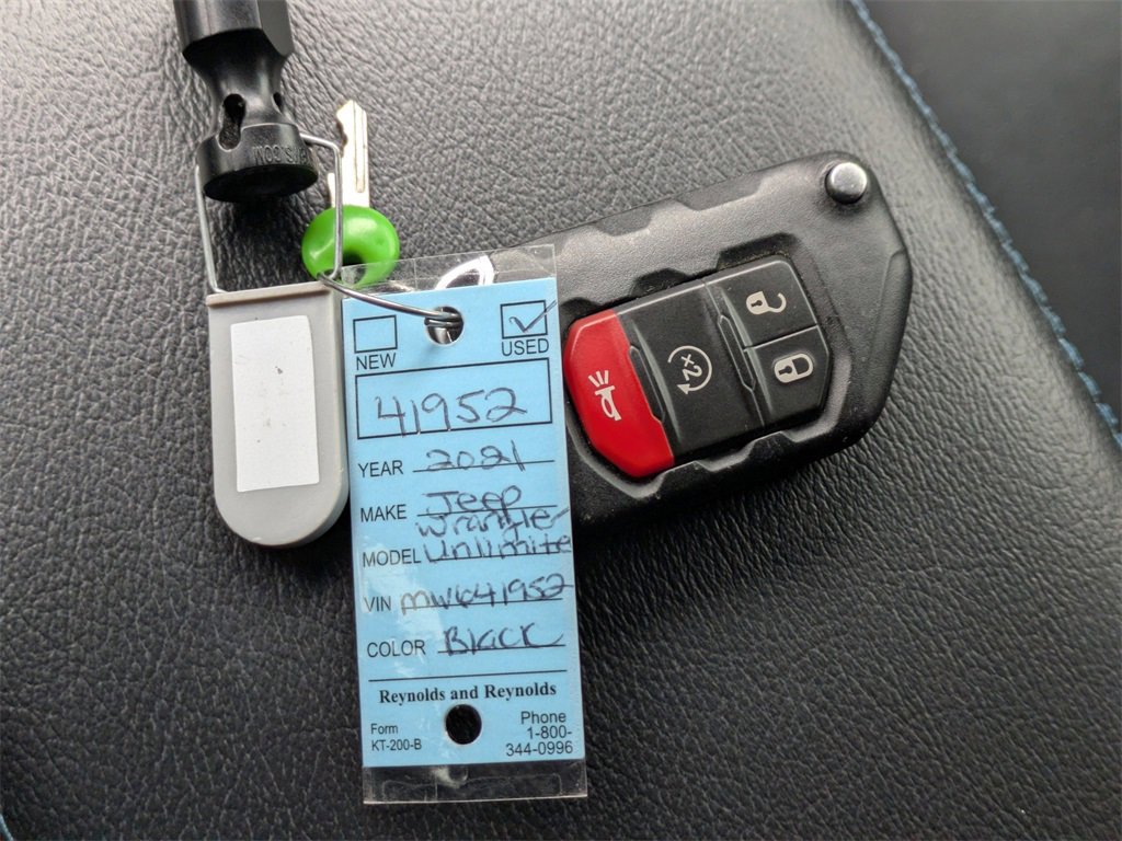 Used 2021 Jeep Wrangler Unlimited Rubicon 4xe w/ Steel Bumper Group image 35