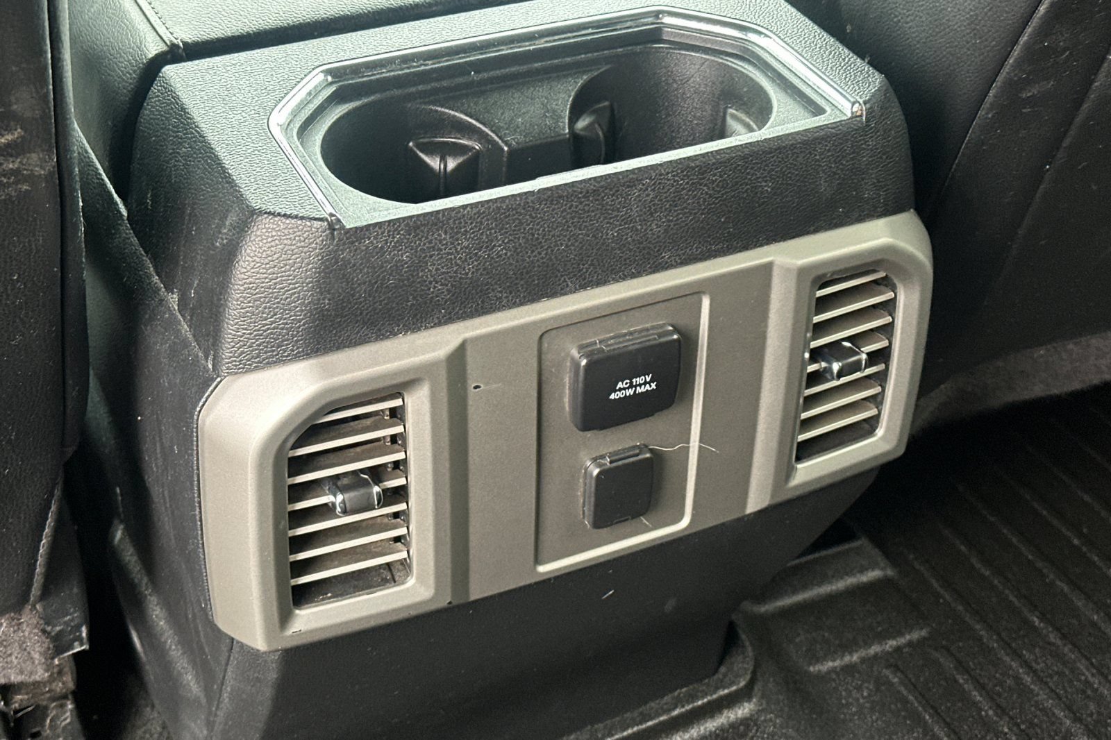 Used 2017 Ford F250 Lariat w/ Lariat Value Package AWD/4WD image 14