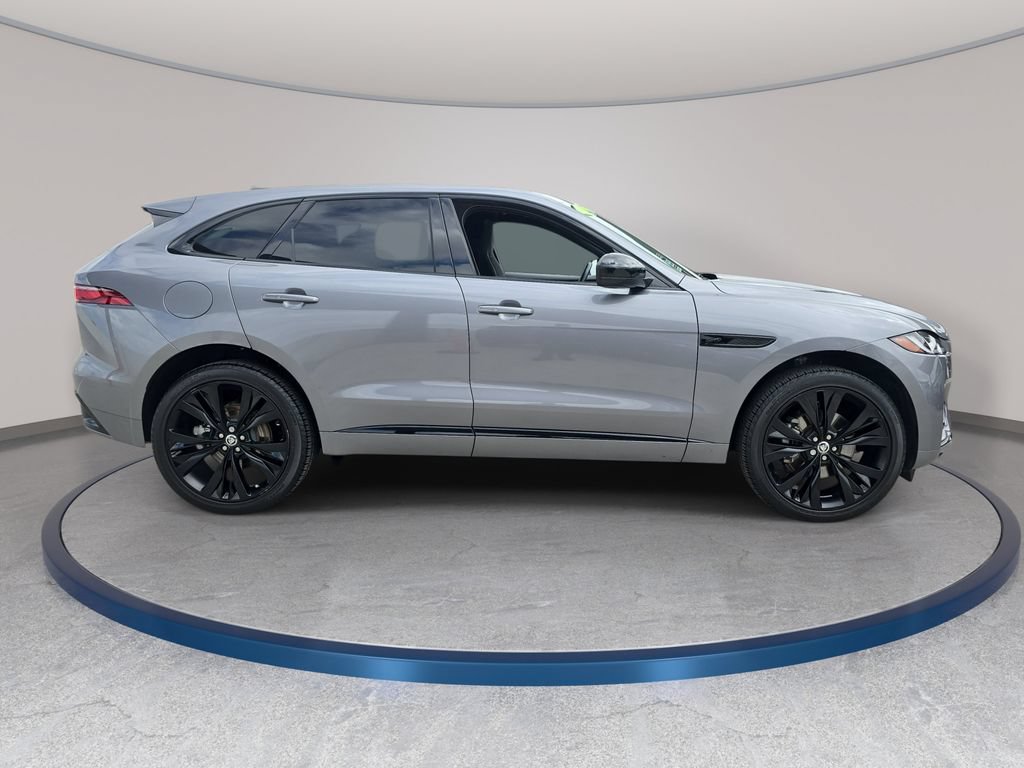 Certified 2025 Jaguar F-PACE R-Dynamic S AWD/4WD image 4