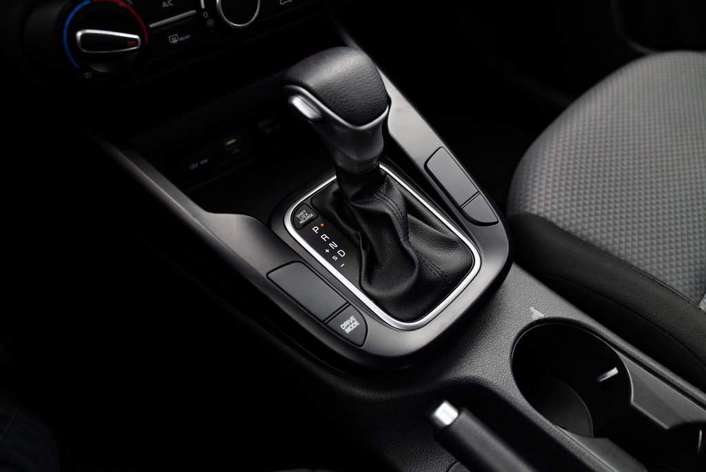 Used 2024 Kia Soul LX w/ Option Group 015 image 17