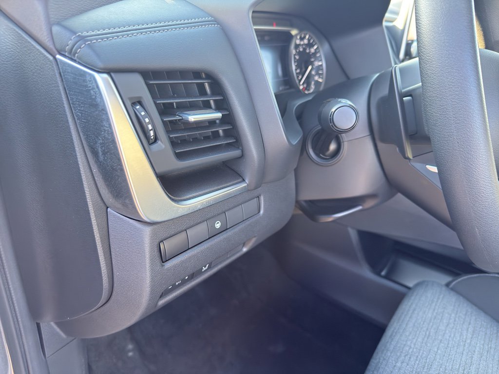 Certified 2023 Nissan Rogue SV image 14