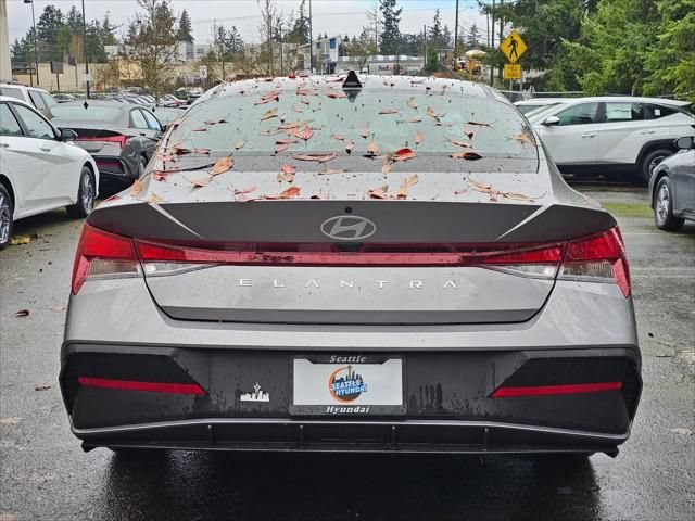 New 2026 Hyundai Elantra SE FWD image 6