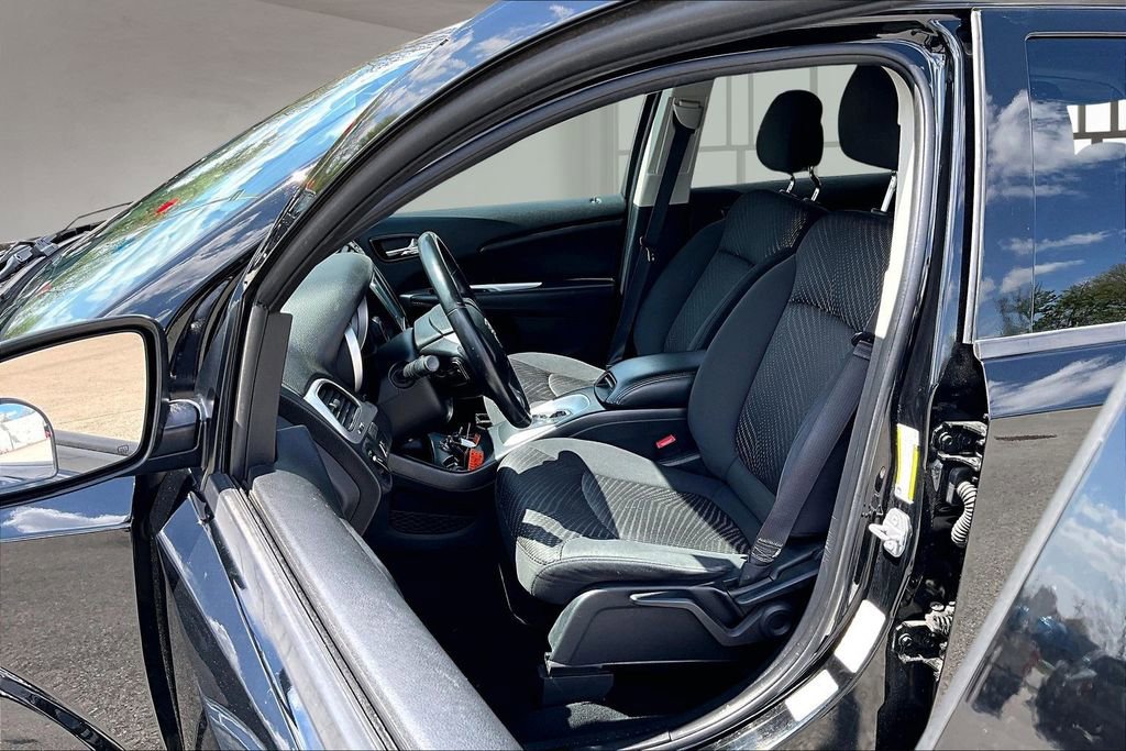 Used 2015 Dodge Journey SE FWD image 26