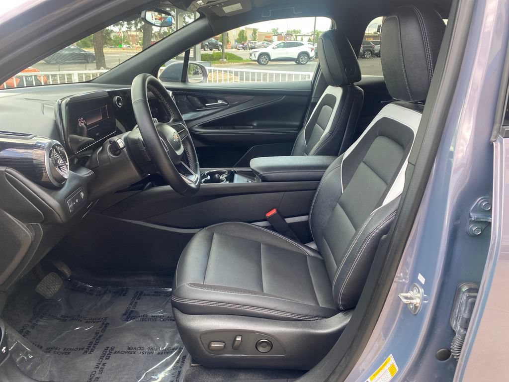 Used 2024 Chevrolet Blazer EV LT AWD/4WD image 9