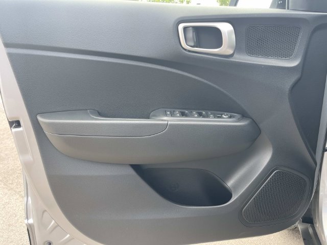 New 2026 Hyundai Venue SEL FWD image 21
