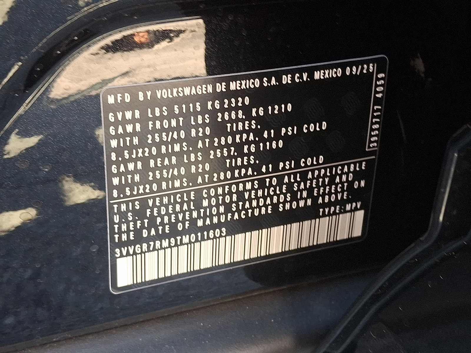 New 2026 Volkswagen Tiguan SE R-Line image 13