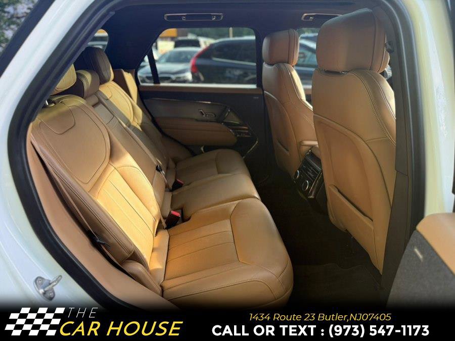 Used 2023 Land Rover Range Rover Sport SE AWD/4WD image 17