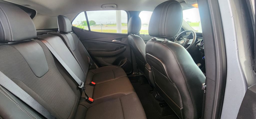 Used 2021 Buick Encore GX Preferred FWD image 17