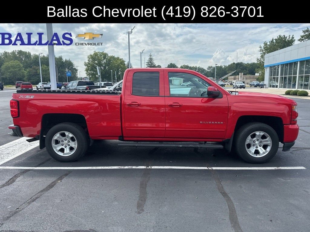 Certified 2017 Chevrolet Silverado 1500 LT w/ All Star Edition AWD/4WD image 4