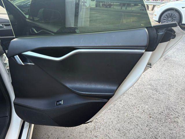 Used 2016 Tesla Model S P90D image 8