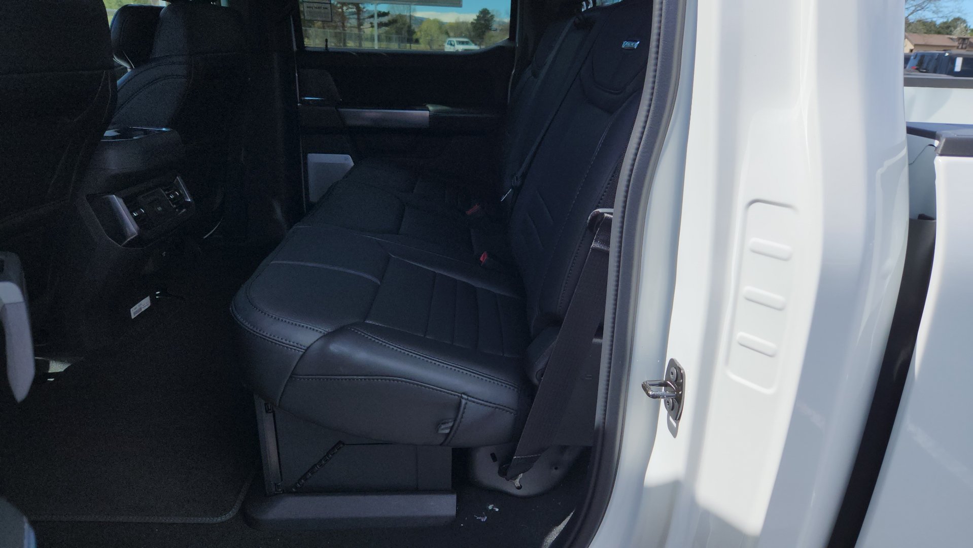 New 2026 Ford F350 Platinum w/ Tremor Off-Road Package AWD/4WD image 26