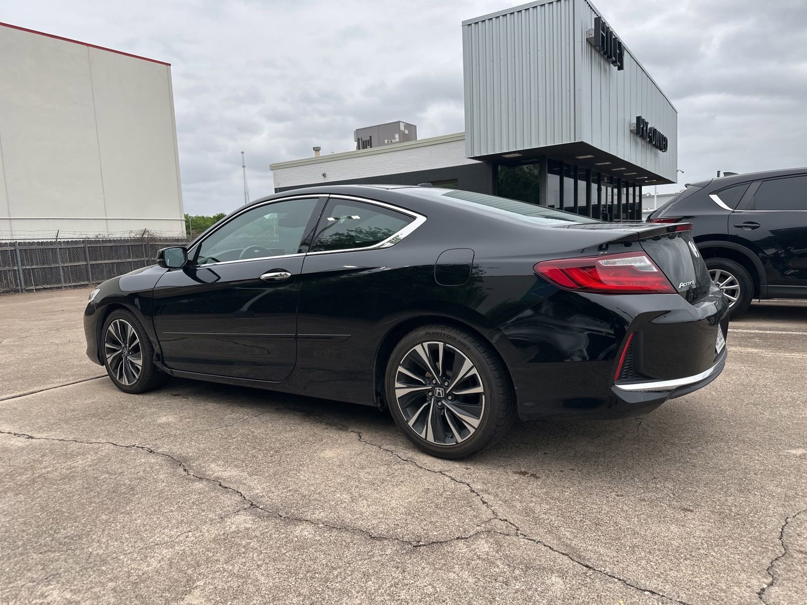 Used 2016 Honda Accord EX-L image 3