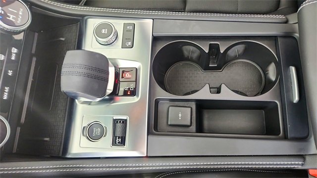 Used 2025 Jaguar F-PACE R-Dynamic S image 50