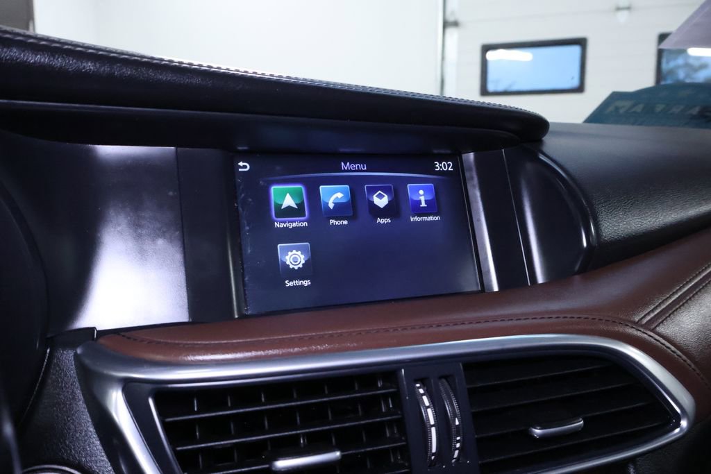 Used 2018 INFINITI QX30 Premium w/ Navigation Package image 25