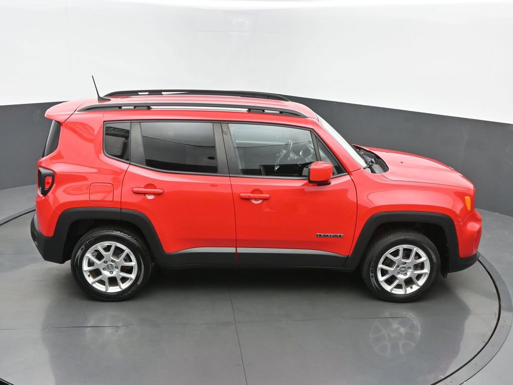 Used 2020 Jeep Renegade Latitude w/ Cold Weather Group AWD/4WD image 40