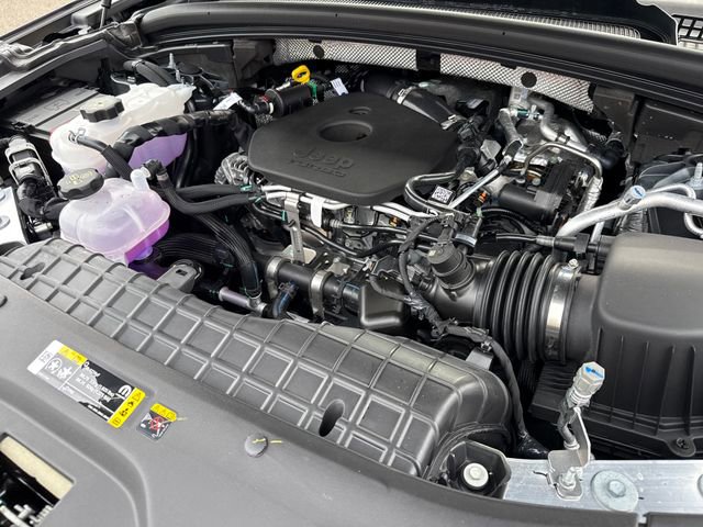 New 2026 Jeep Grand Cherokee Altitude image 14