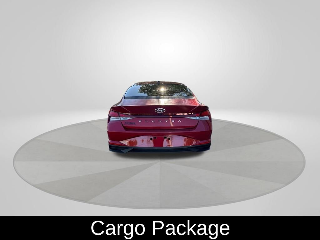 Used 2022 Hyundai Elantra SEL w/ Convenience Package image 5