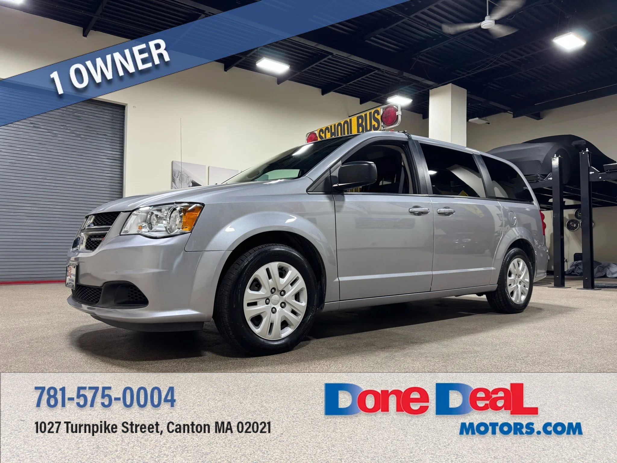 Used 2018 Dodge Grand Caravan SE image 1