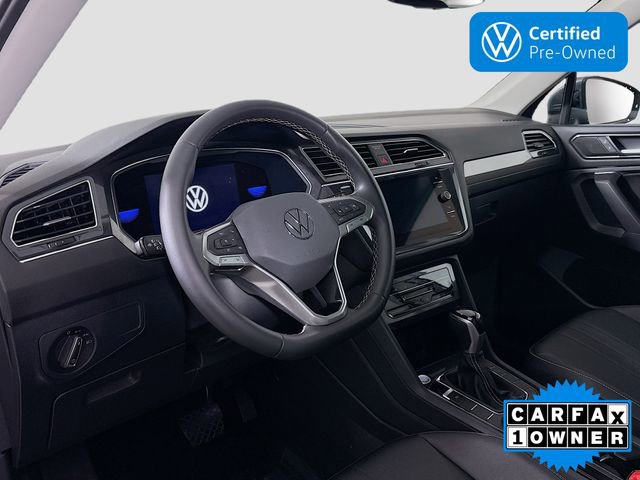 Certified 2022 Volkswagen Tiguan SE w/ Panoramic Sunroof Package image 9