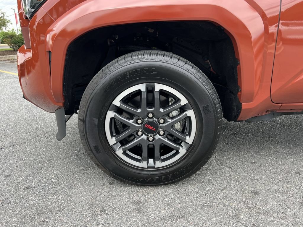 Used 2025 Toyota Tacoma TRD Sport w/ TRD Sport Premium Package AWD/4WD image 12