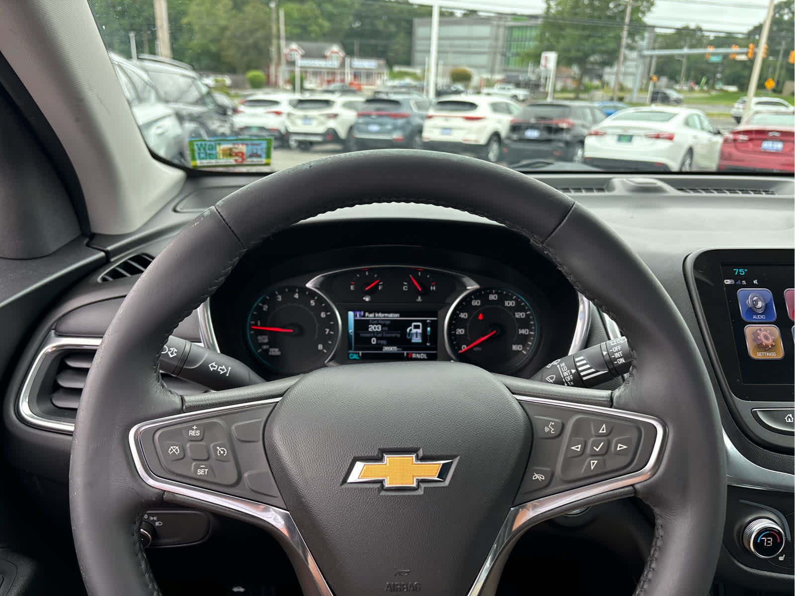 Certified 2018 Chevrolet Equinox LT w/ Sun & Infotainment Package FWD image 10