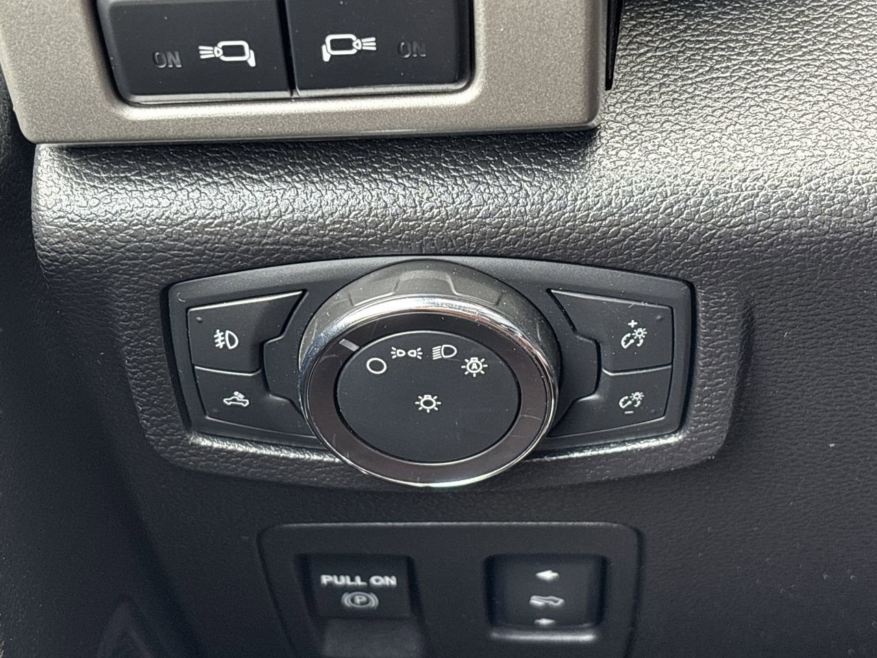 Used 2018 Ford F150 Lariat AWD/4WD image 26