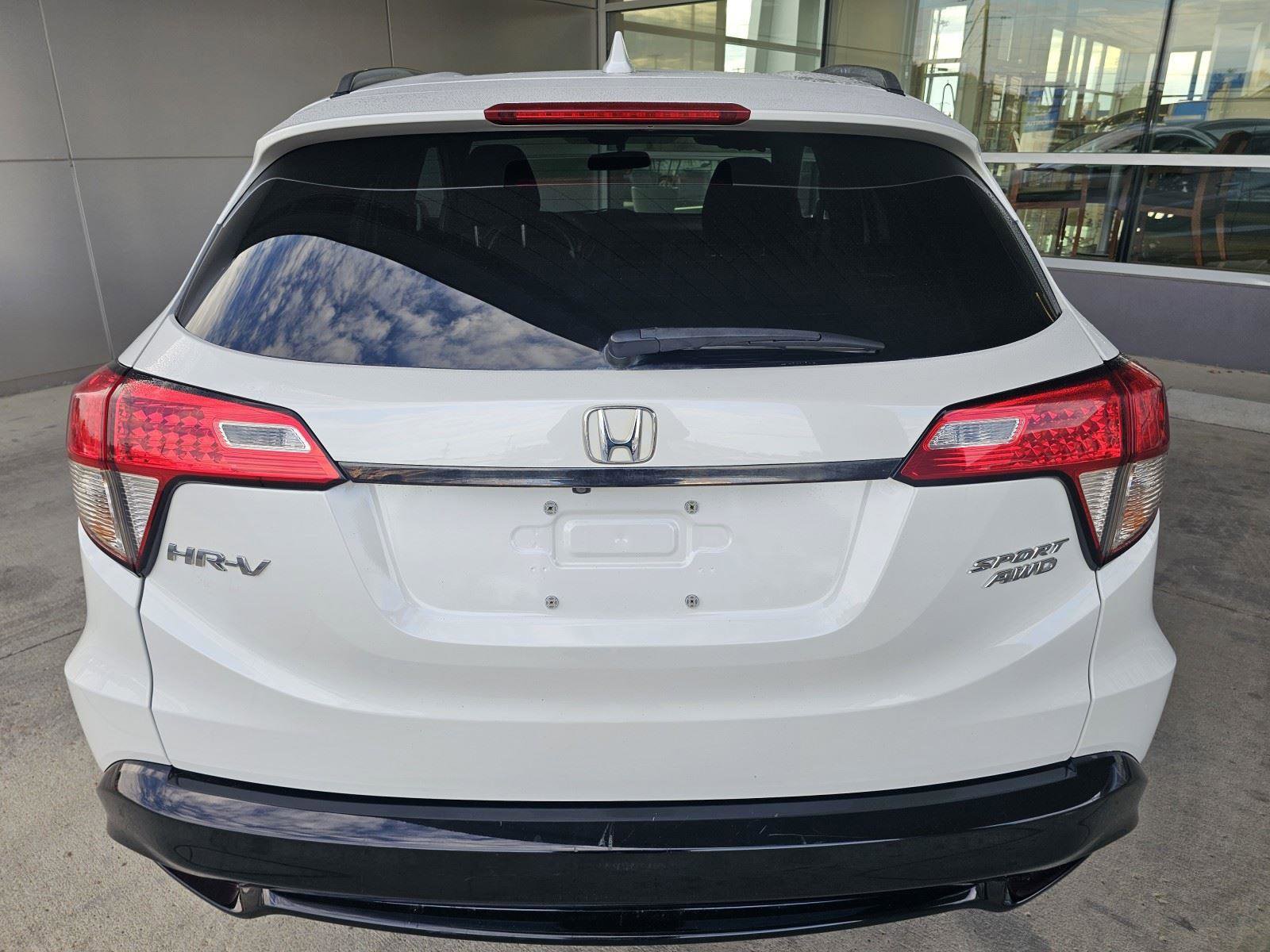 Used 2021 Honda HR-V Sport image 5
