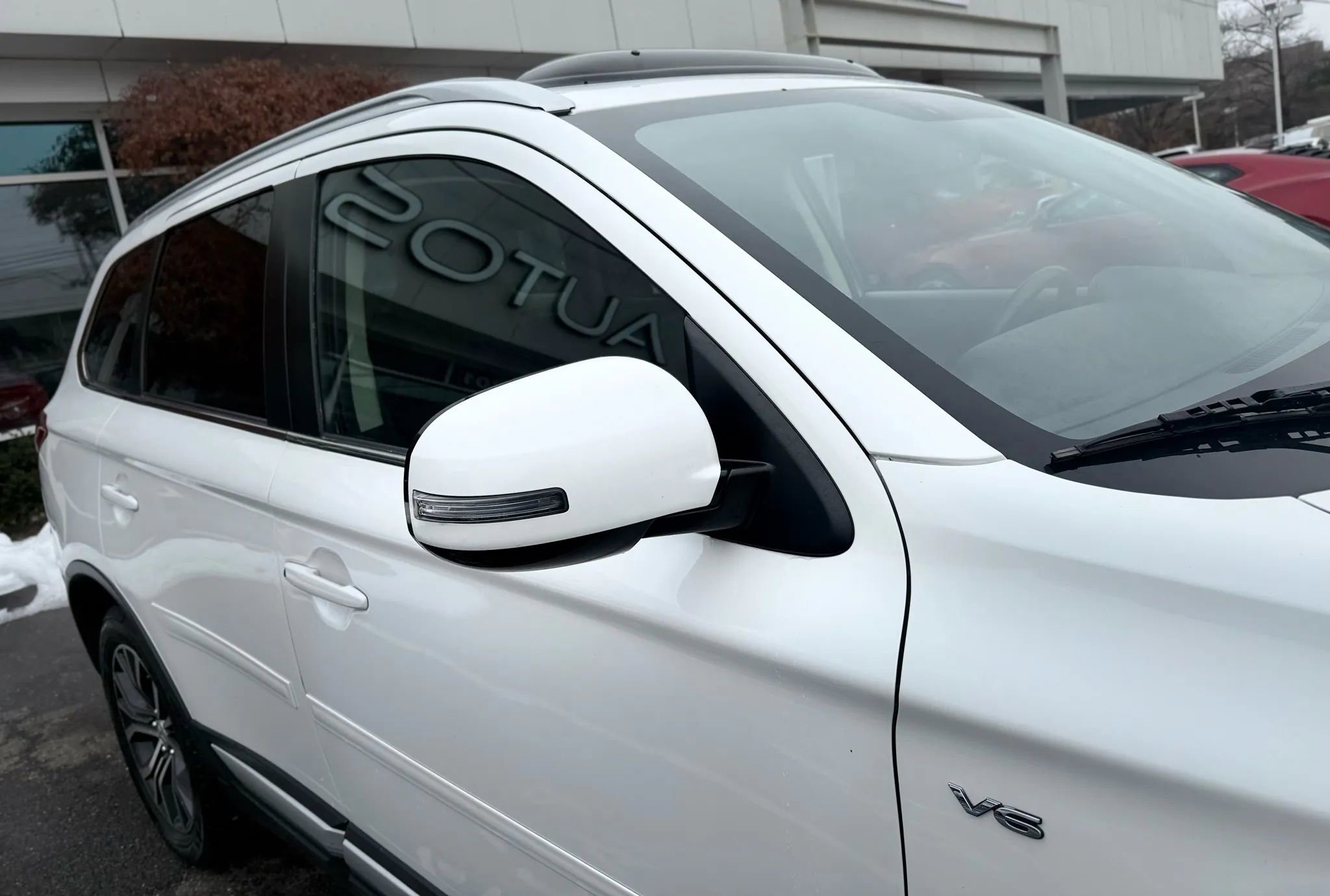 Used 2017 Mitsubishi Outlander GT image 48