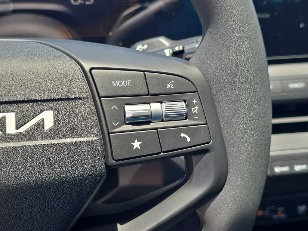 New 2026 Kia K4 FWD image 31