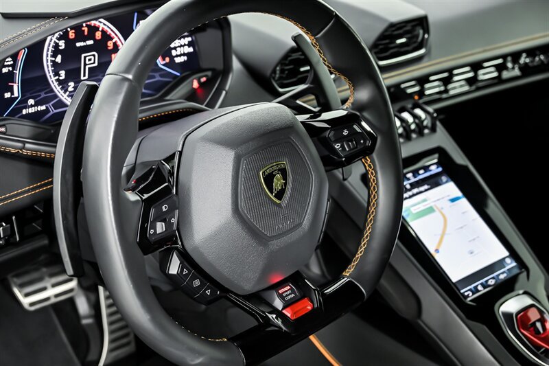 Used 2020 Lamborghini Huracan EVO RWD image 17