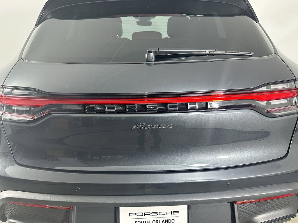 Certified 2026 Porsche Macan AWD/4WD image 10
