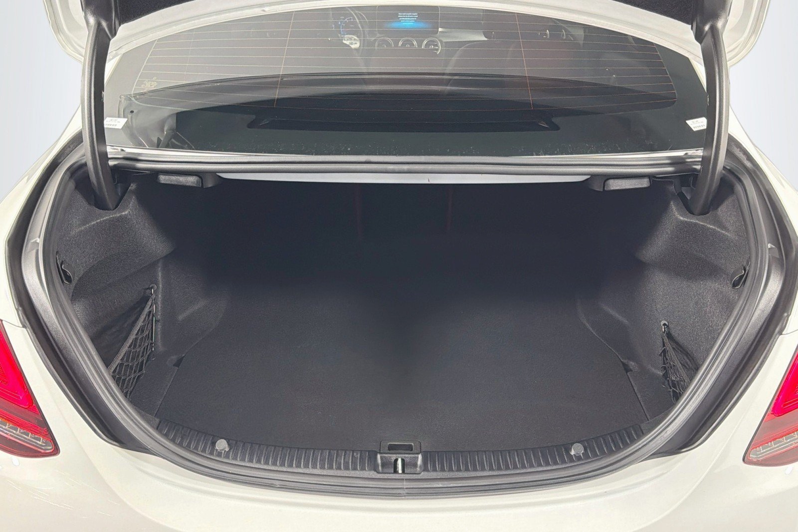 Used 2020 Mercedes-Benz C 300 Sedan image 24