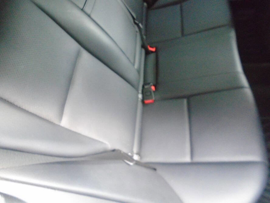 Used 2011 Mercedes-Benz GLK 350 4MATIC image 21