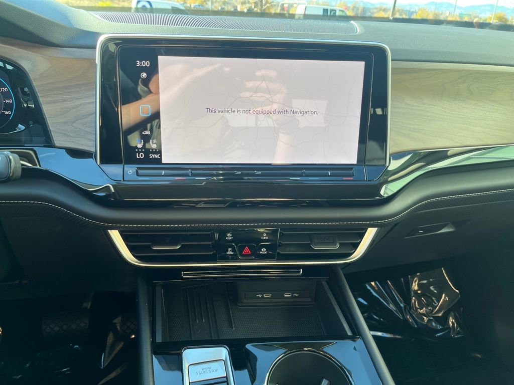 Certified 2025 Volkswagen Atlas SE image 20