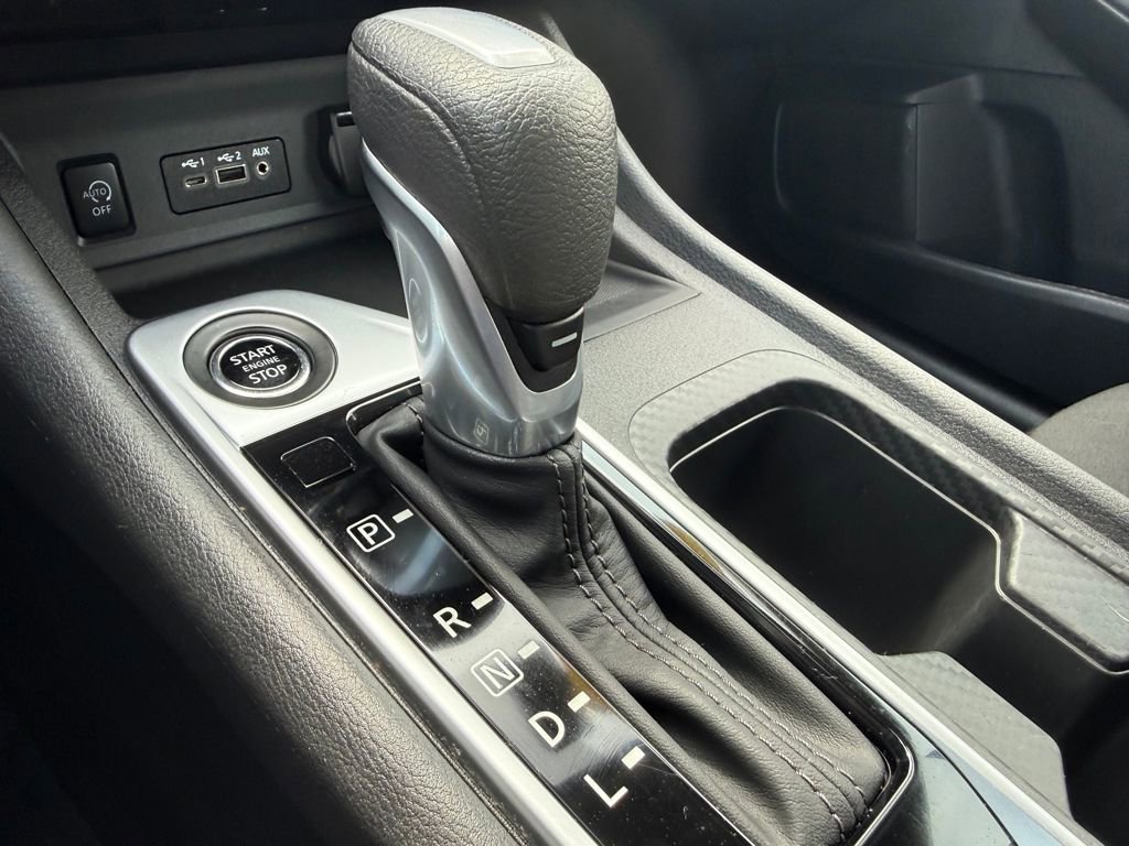 Used 2025 Nissan Sentra SV image 24