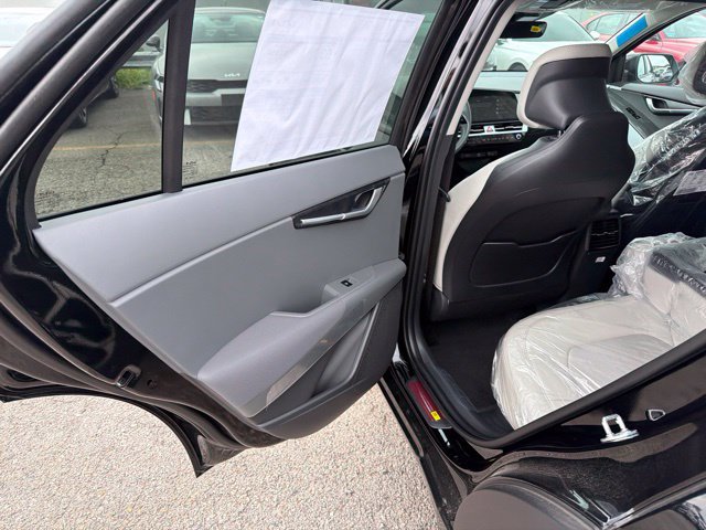 New 2026 Kia Niro EX FWD image 8