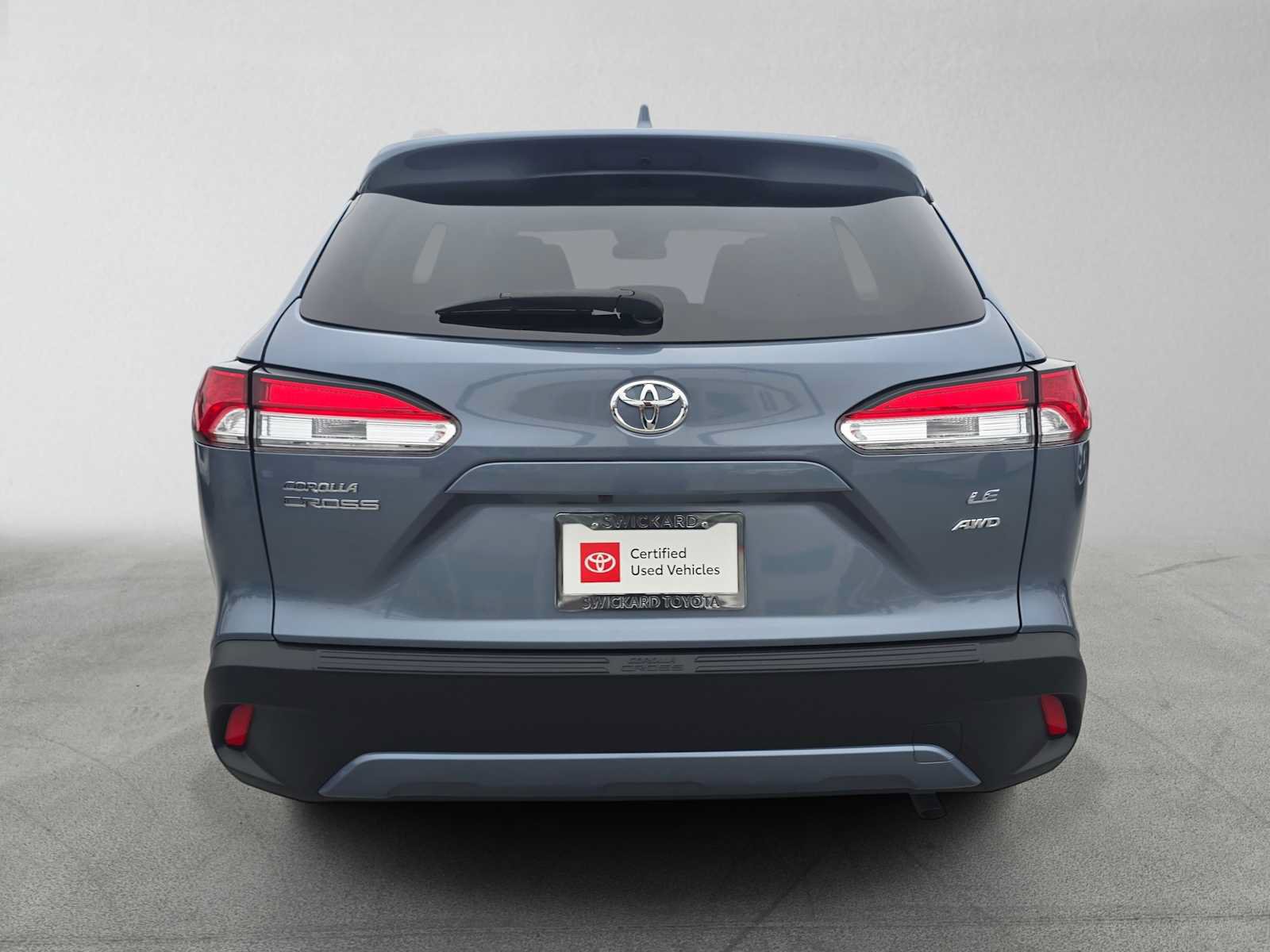 Used 2024 Toyota Corolla Cross LE AWD/4WD image 4
