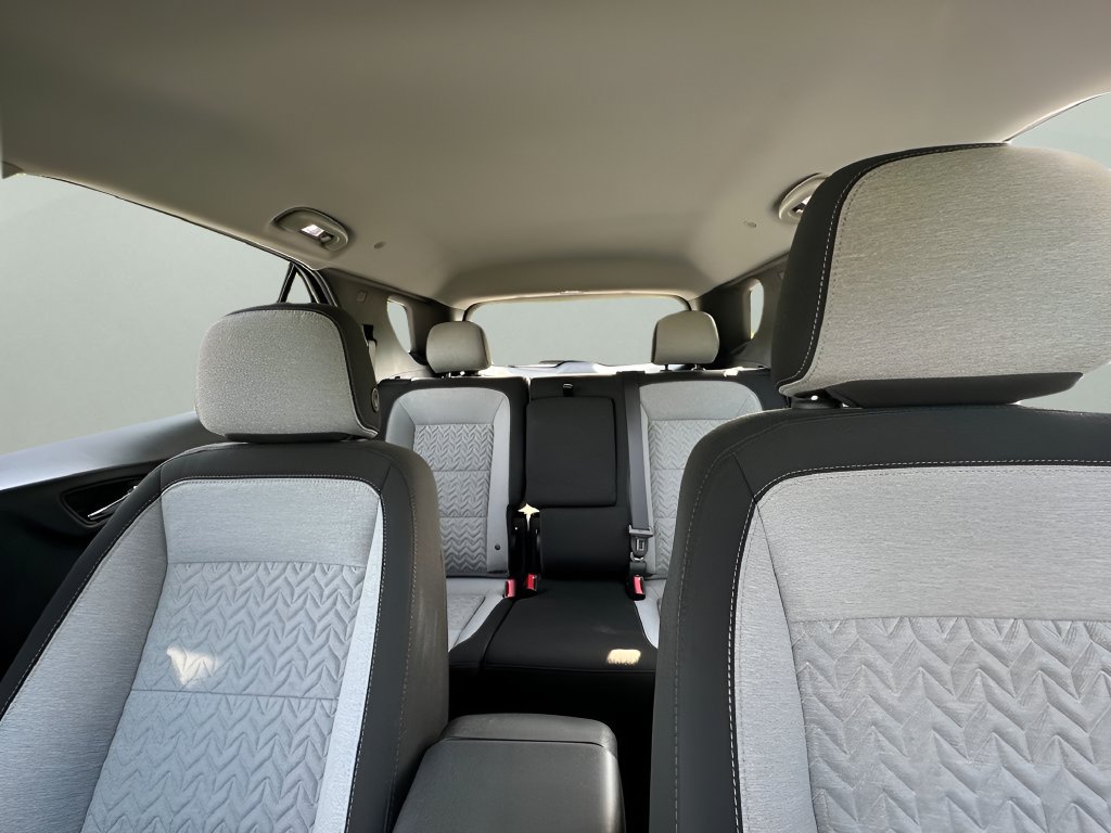 Used 2023 Chevrolet Equinox LS FWD image 21