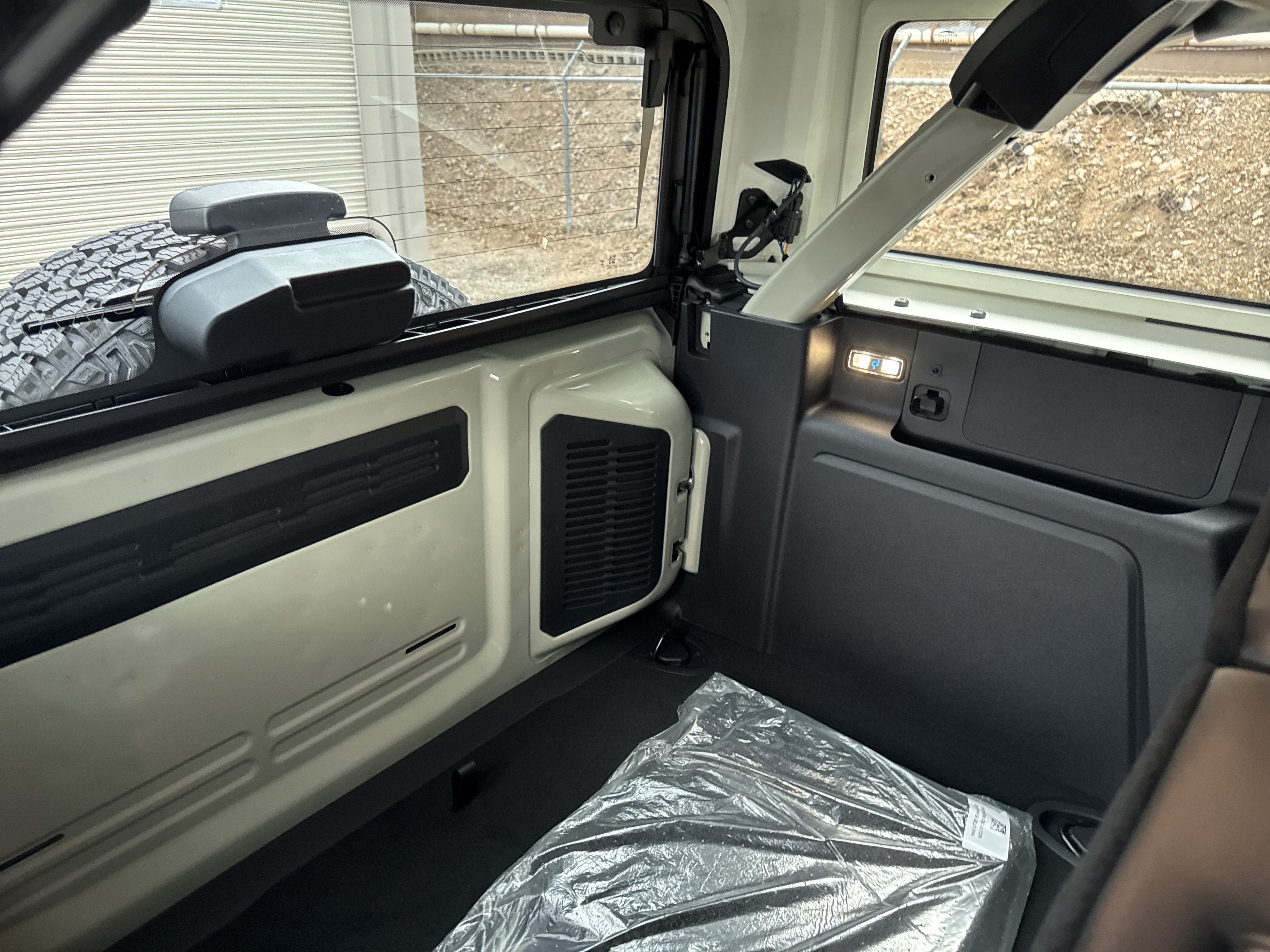 New 2026 Ford Bronco Badlands AWD/4WD image 11