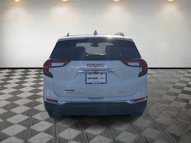 Used 2024 GMC Terrain SLT image 6