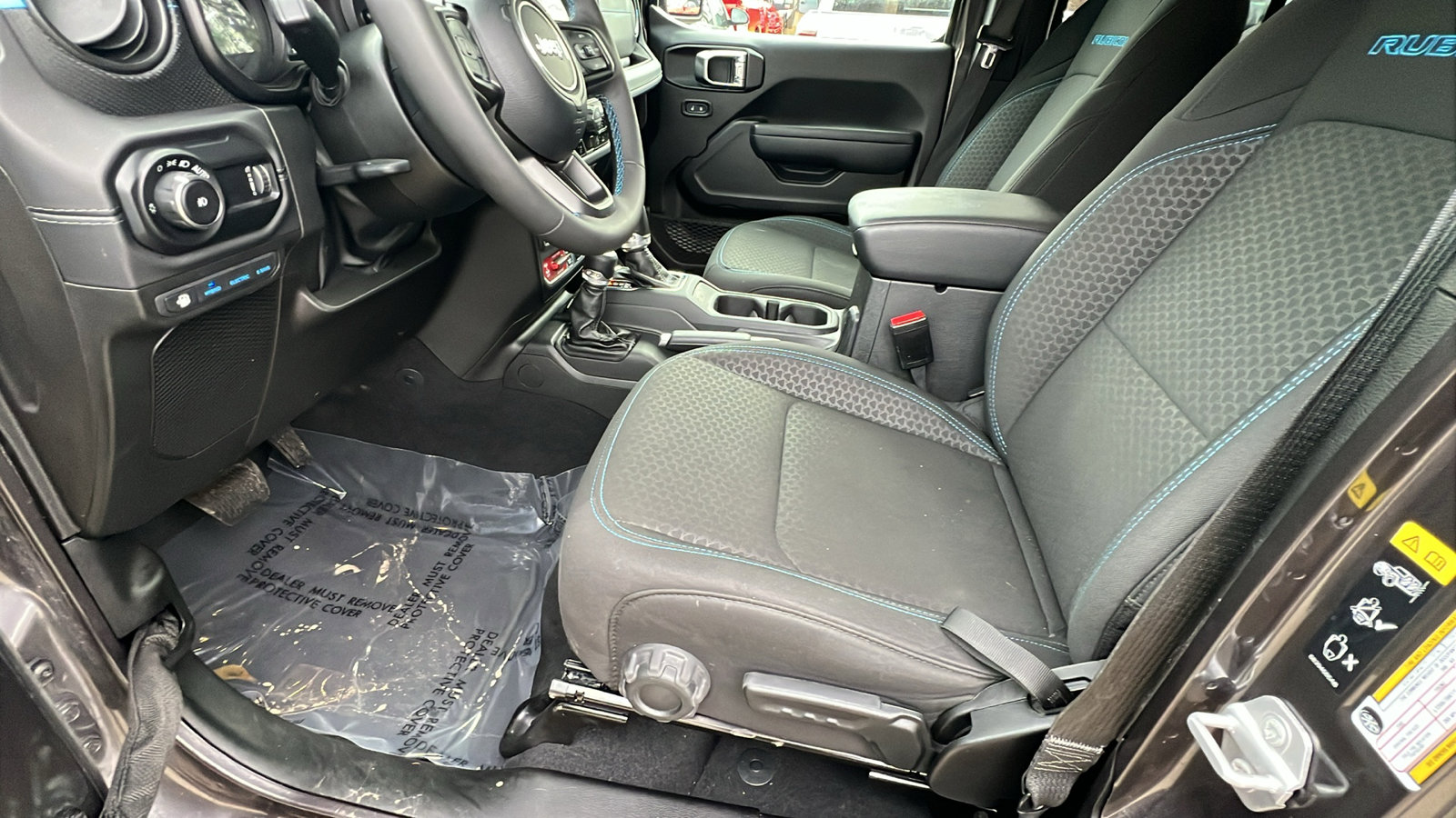 Used 2025 Jeep Wrangler Unlimited Rubicon 4xe w/ Safety Group image 16