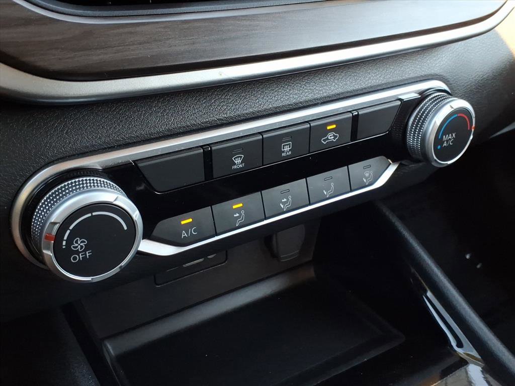 Used 2024 Nissan Altima 2.5 SV image 23