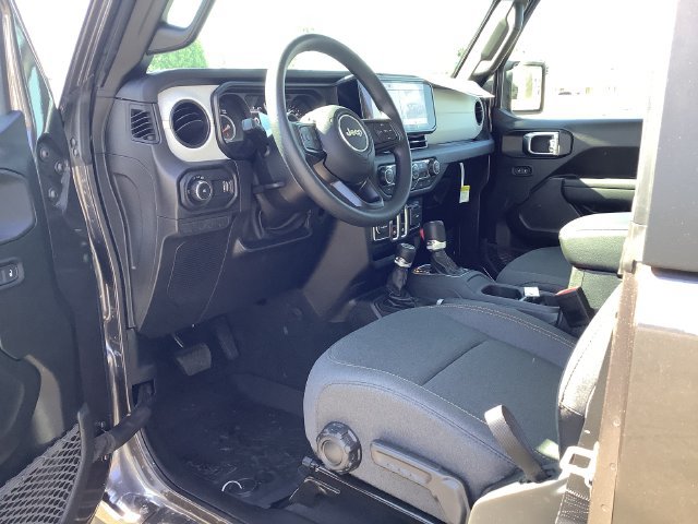 New 2026 Jeep Wrangler Sport AWD/4WD image 6