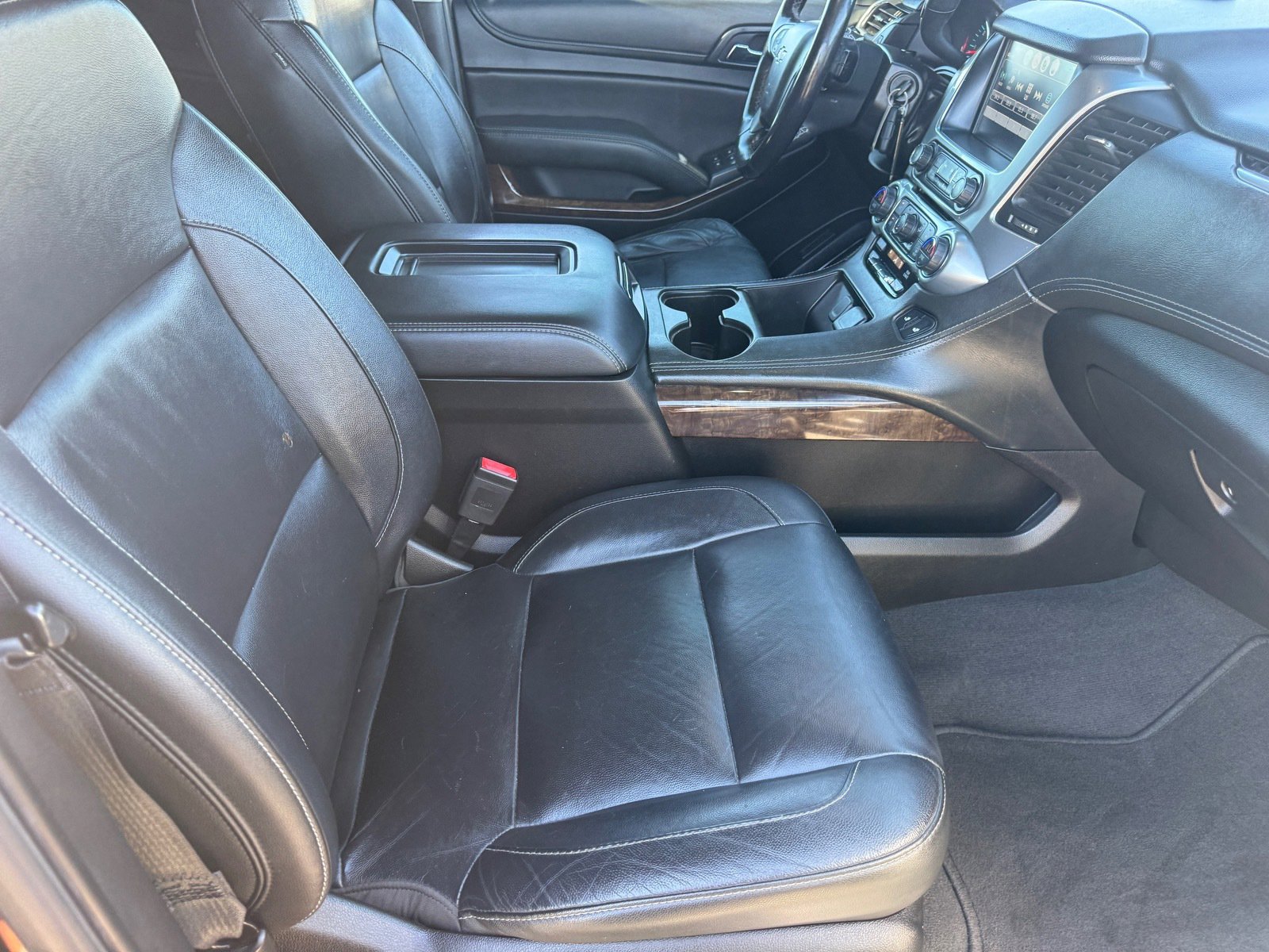 Used 2019 Chevrolet Suburban LT image 12