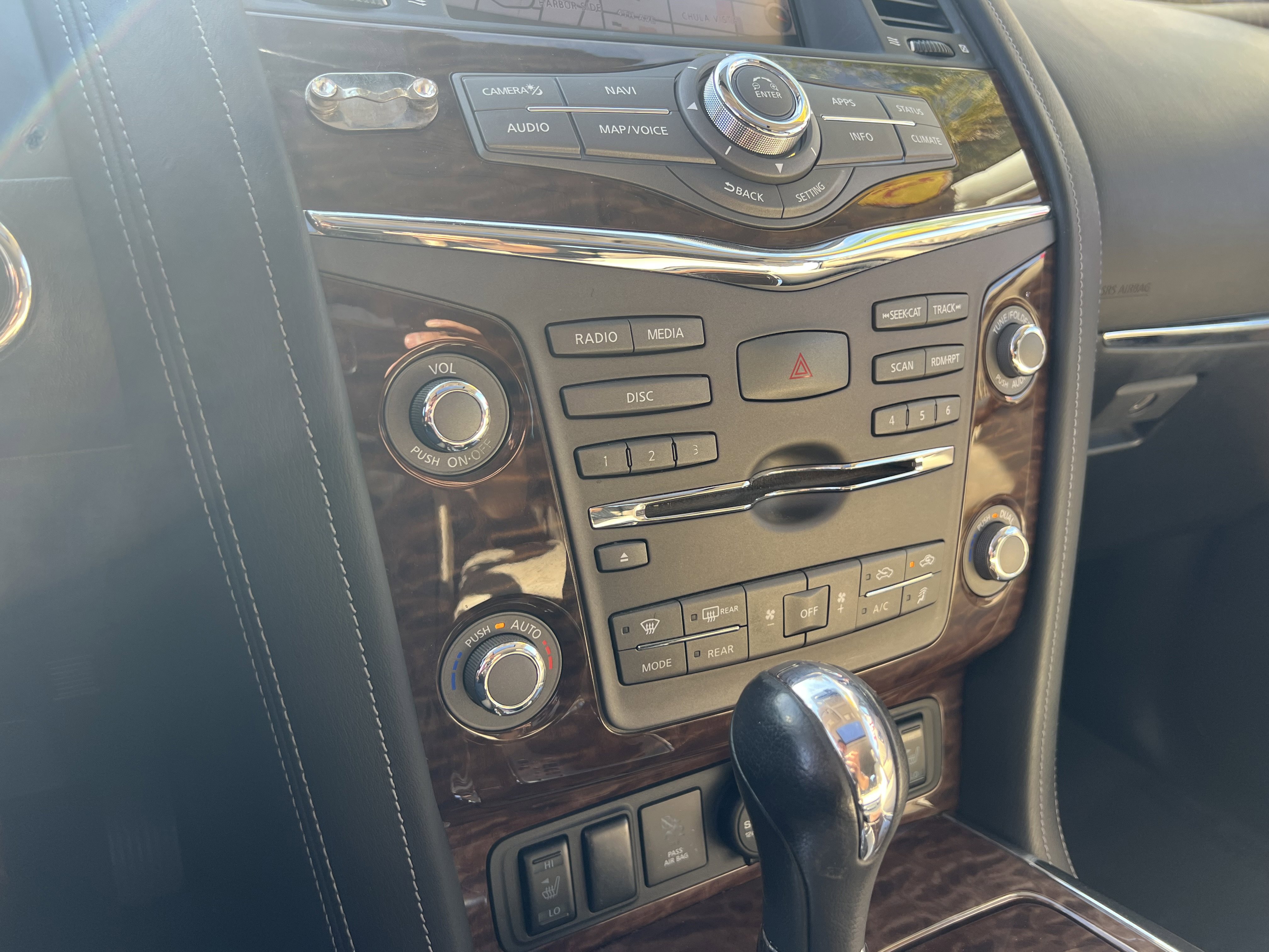 Used 2018 Nissan Armada SL w/ Premium Package image 25