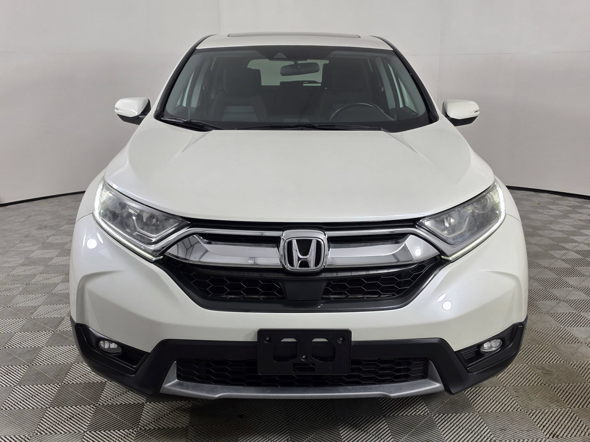 Used 2017 Honda CR-V EX image 2