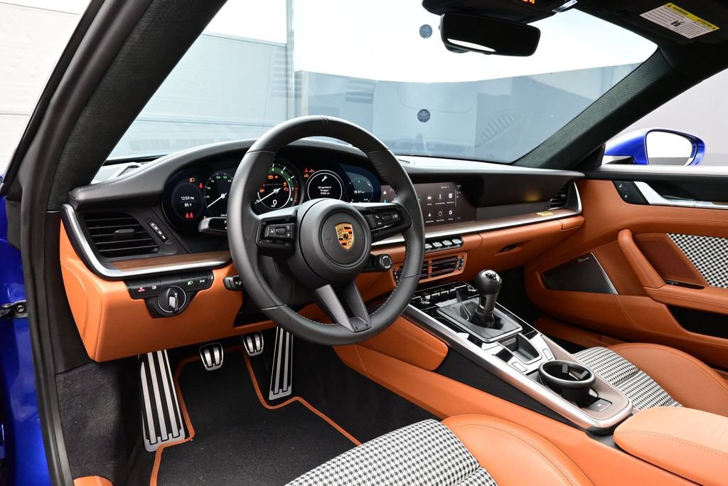 Used 2023 Porsche 911 Sport Classic RWD image 4
