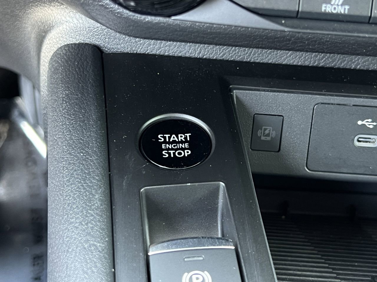 Used 2026 Nissan Kicks SV image 18