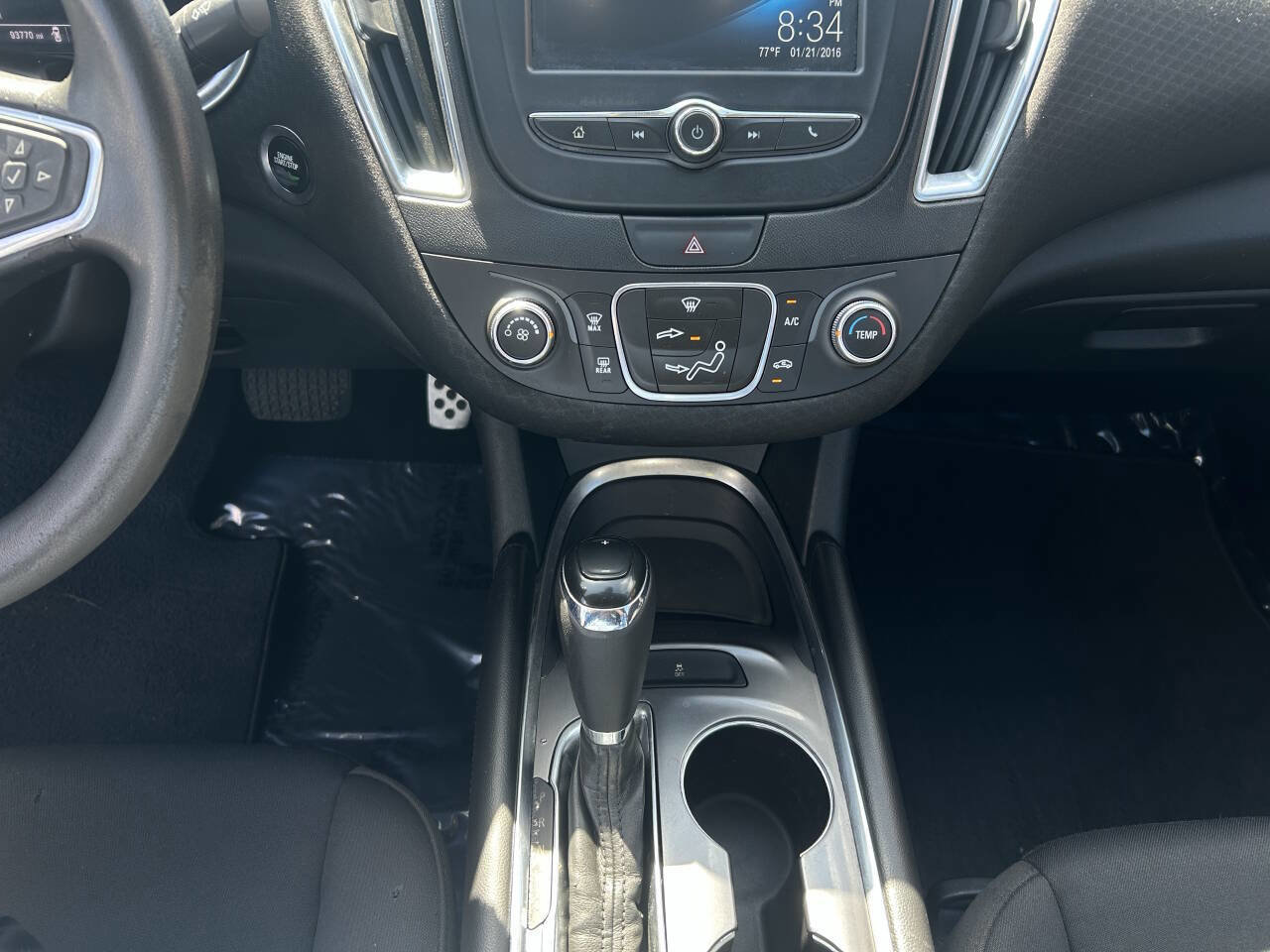 Used 2016 Chevrolet Malibu LT image 14